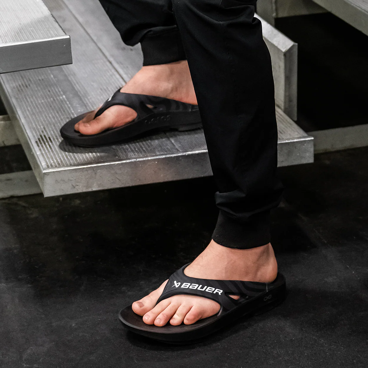 BAUER | OOFOS OORIGINAL SANDAL JUNIOR - Image 6