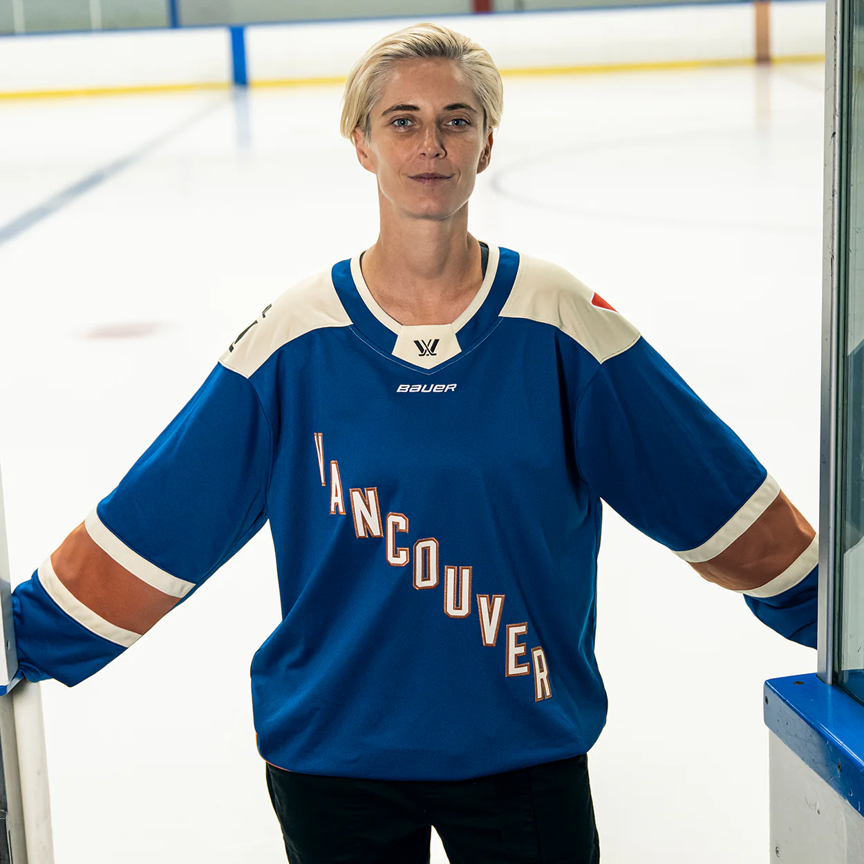 BAUER PWHL HOME JERSEY VANCOUVER ADULT - Image 4