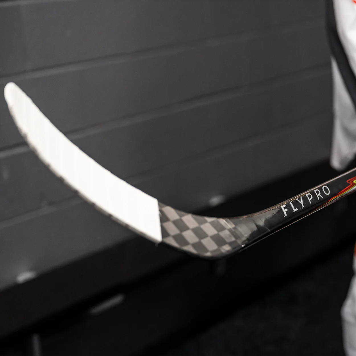 BAUER VAPOR FLYPRO GRIP STICK INTERMEDIATE - Image 2