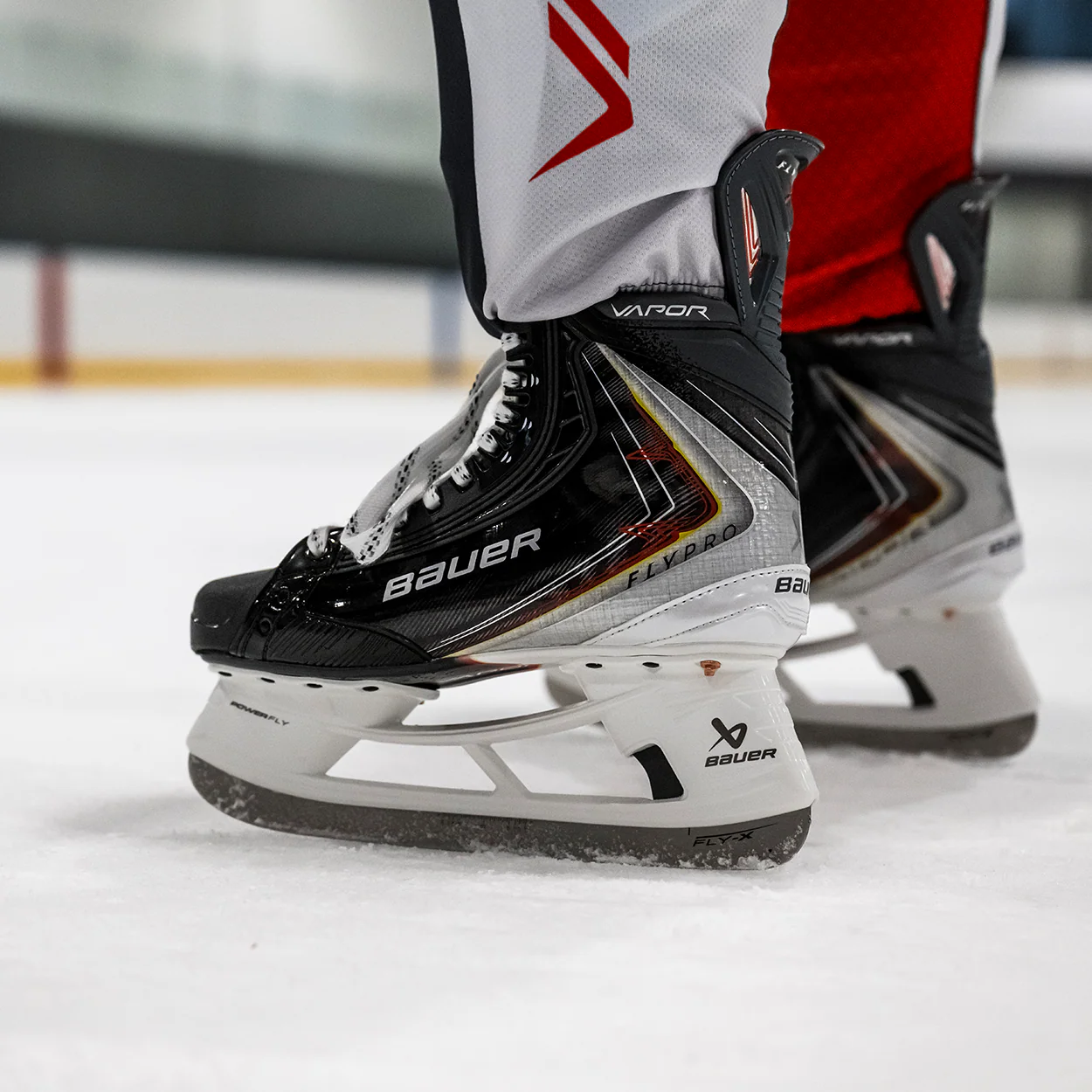 BAUER VAPOR FLYPRO SKATE SENIOR - Image 3