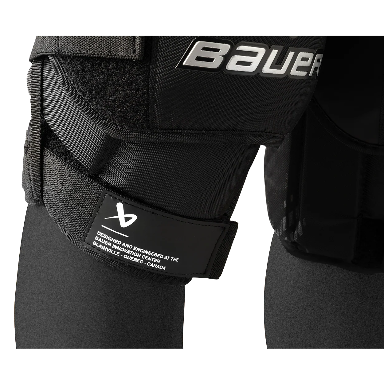 S25 BAUER ELITE KNEE GUARD INTERMEDIATE - Image 2